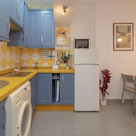 C52 - Seaside 2 Bedrooms By The Center Apartamento